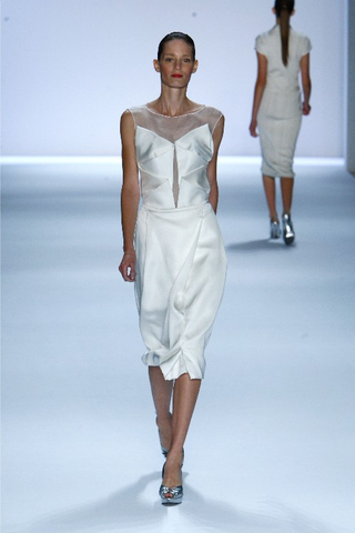 Illustration for article titled Fashion Show: Tadashi Shoji